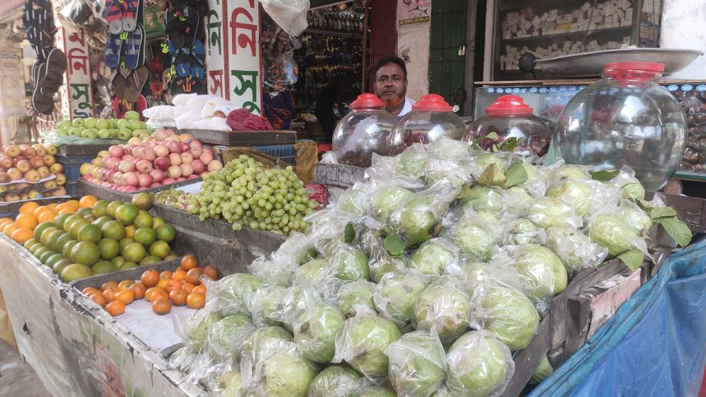 নিষিদ্ধ পলিথিনে কুড়িগ্রামের বাজার সয়লাব