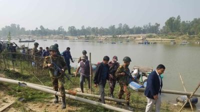 বালু উত্তোলন বন্ধে ফেনীতে অভিযান, শতাধিক ড্রেজার জব্দ