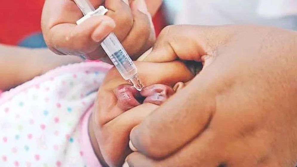 তাড়াশে টিকা সংকটে দুশ্চিন্তায় অভিভাবকরা