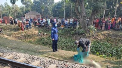 রেললাইনে অজ্ঞাত নারীর মরদেহ, পুলিশের ধারণা হত্যা