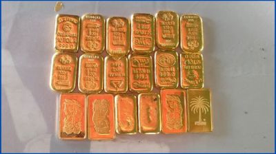 সীমান্তে ২ কেজি স্বর্ণসহ ভারতীয় নাগরিক আটক