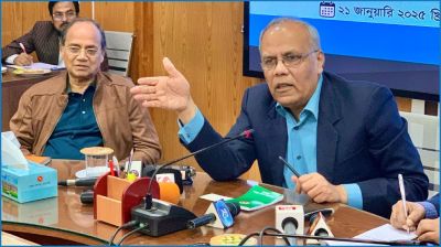 সাংবাদিকদের আর্থিক নিশ্চয়তা নিশ্চিত করতে সুপারিশ করবে কমিশন