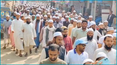 গান বন্ধ করতে বলায় মাদ্রাসার প্রিন্সিপালকে যুবদল নেতার মারধর, বিক্ষোভ