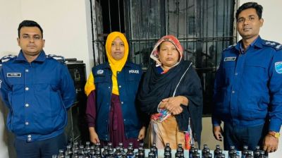 ৯৭ বোতল ভারতীয় ফেনসিডিলসহ নারী আটক
