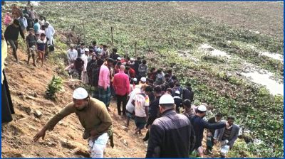 ব্রিজের নিচে মিলল কাপড় ব্যবসায়ীর মরদেহ