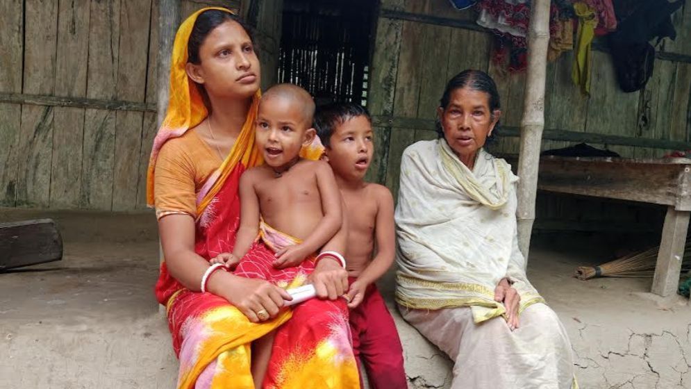 স্বামী নিরুদ্দেশ, দখল হয়ে গেল জোছনা অধিকারীর ভিটাবাড়ি