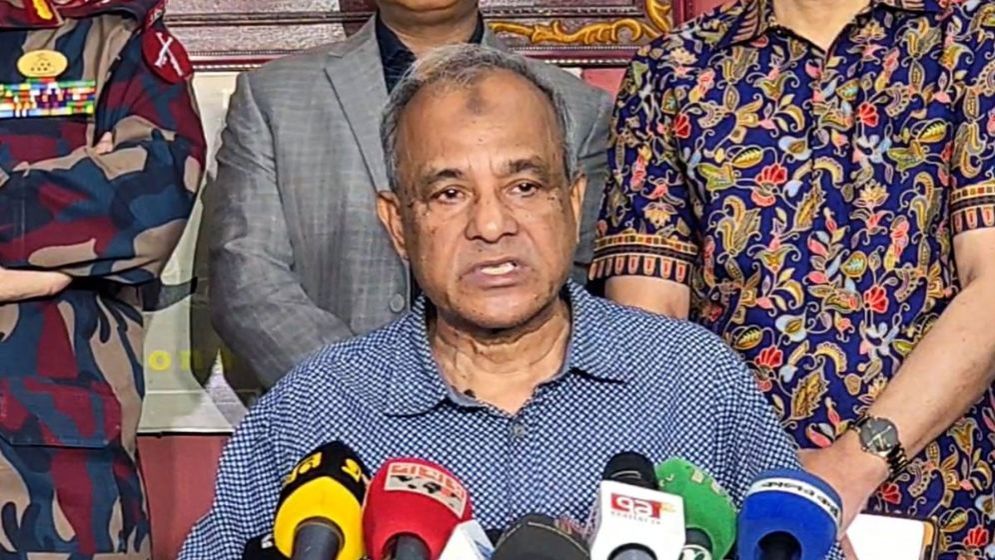 আইনশৃঙ্খলা বাহিনীর গাফিলতি পাওয়া গেলে ব্যবস্থা নেওয়া হবে : স্বরাষ্ট্র উপদেষ্টা