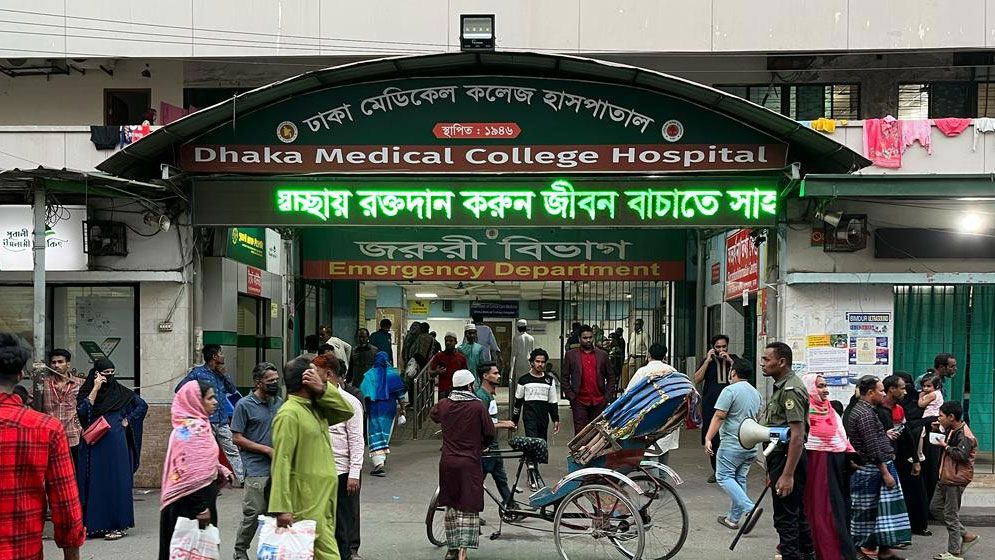 কেরানীগঞ্জে মেয়ের সামনে মাকে হত্যা, আটক ১