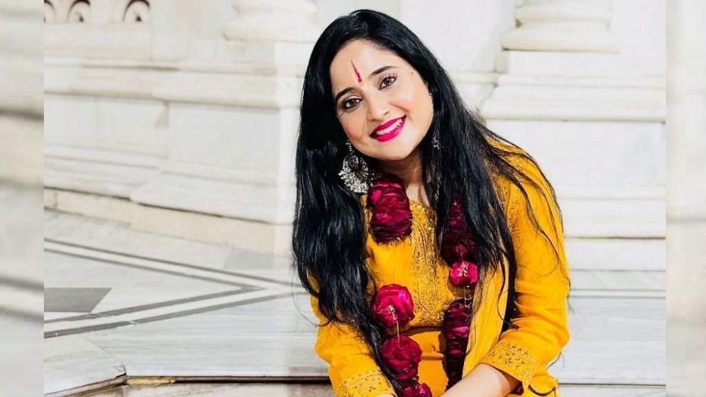 আমিও আল্লাহর ভক্ত, আজান শুনলে গায়ে কাঁটা দেয় : সৌমিতৃষা