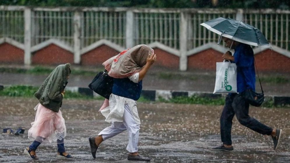 রোজার প্রথম দিনে দুই বিভাগে বৃষ্টির পূর্বাভাস