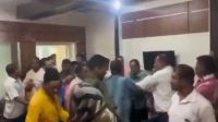 ইউএনওর অফিসে জামায়াত নেতাদের মারধর, অভিযোগ বিএনপি নেতাদের বিরুদ্ধে