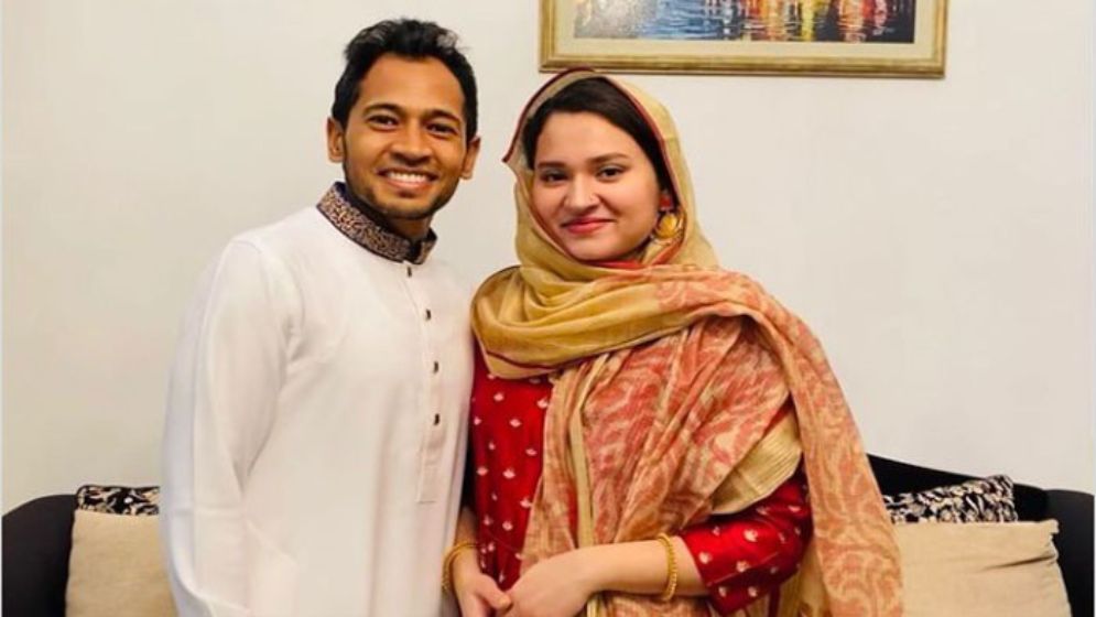 ওজু ছাড়া ব্যাট-বল ধরেন না মুশফিক