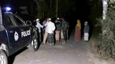 মসজিদে স্যান্ডেল হারানো নিয়ে দুই পক্ষের সংঘর্ষ
