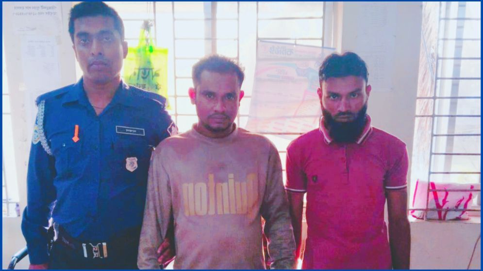 আমতলীতে ইয়াবাসহ আটক ২