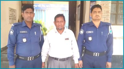 যুবদল নেতার বাড়িতে আগুন দেওয়ার মামলায় আ.লীগ-নেতা গ্রেপ্তার