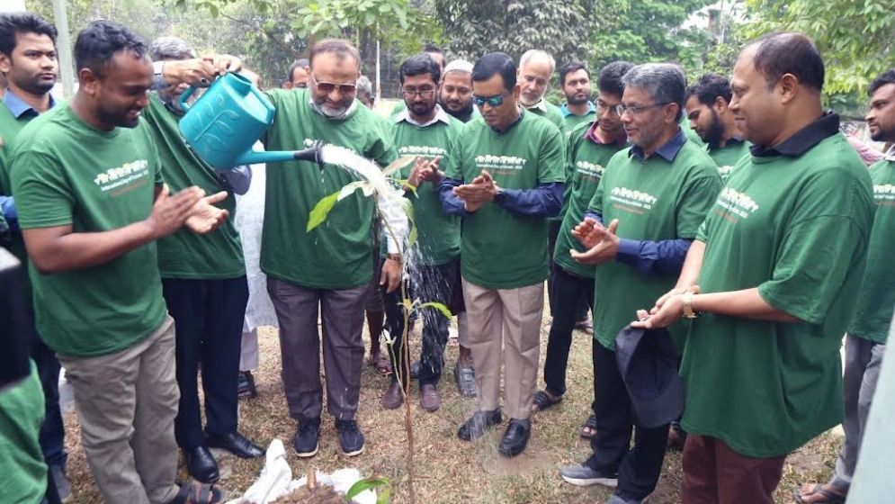 বন ও পরিবেশ সংরক্ষণে সবাইকে ঐক্যবদ্ধভাবে কাজ করতে হবে : ঢাবি উপাচার্য