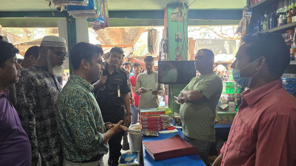 পাবনায় ভ্রাম্যমাণ অভিযানে জরিমানা