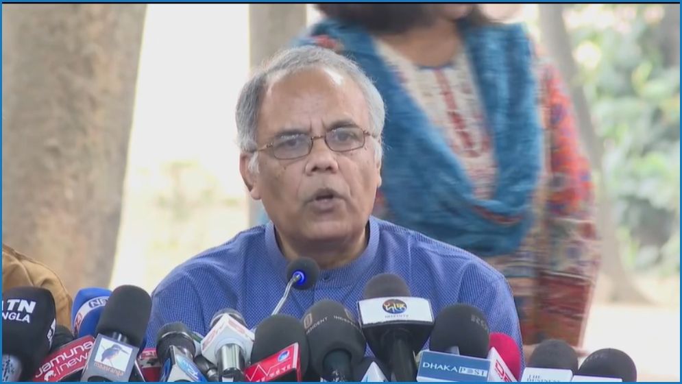 একটি প্রতিষ্ঠান একটি গণমাধ্যমের মালিক হতে পারবে
