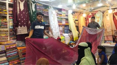 চন্দনাইশে জমজমাট ঈদের বাজার