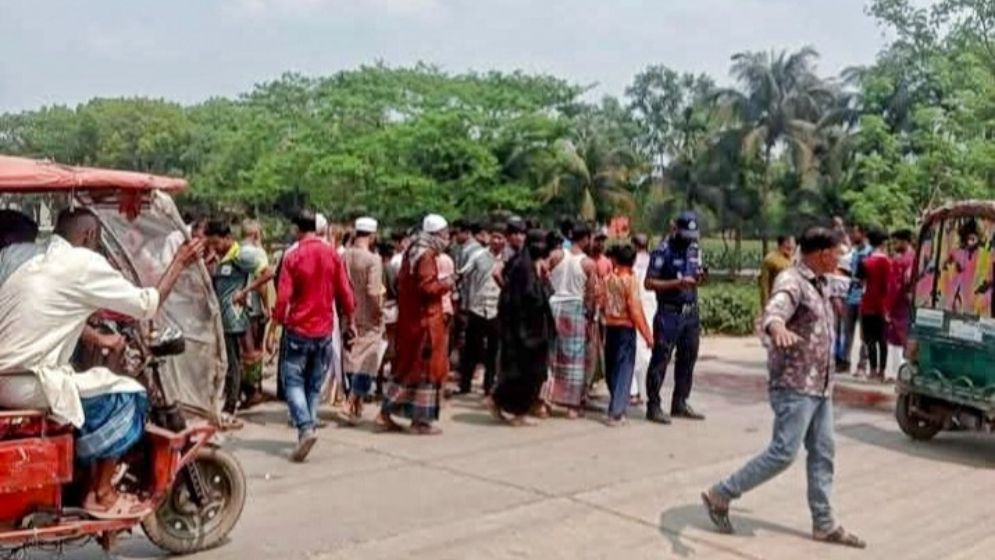 ময়মনসিংহে ট্রাকচাপায় ২ মোটরসাইকেল আরোহী নিহত