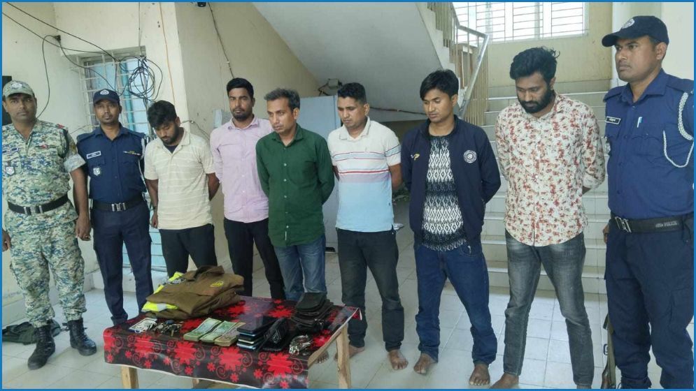 অপহরণ করে চাঁদা আদায়, ডিবির ৫ সদস্য গ্রেপ্তার