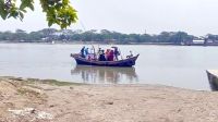 কলাপাড়ায় খেয়া পারাপারে অতিরিক্ত ভাড়া আদায়