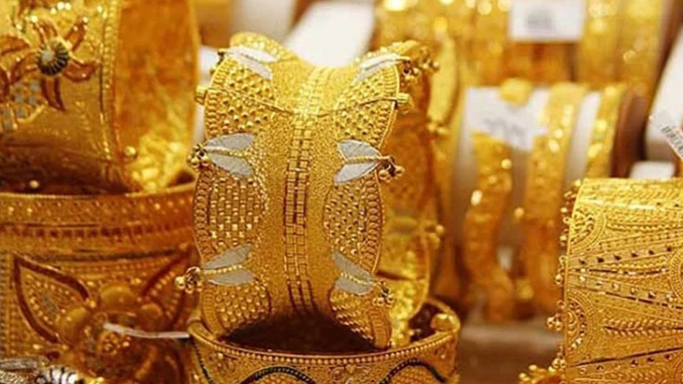 রেকর্ড গড়ে বাড়ল সোনার দাম