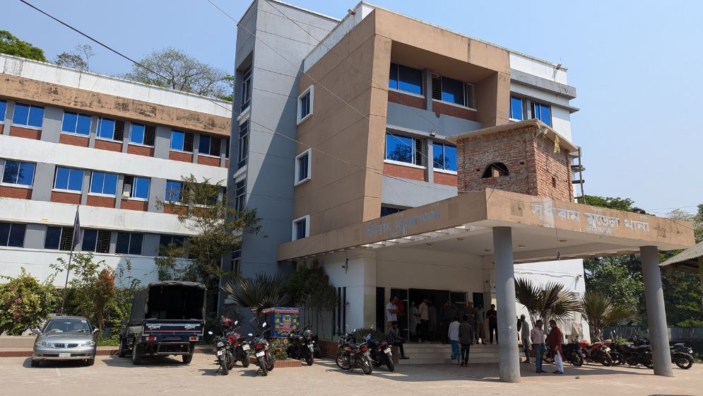 নোয়াখালীতে স্কুলছাত্র হত্যার রহস্য উদঘাটন, গ্রেপ্তার ১