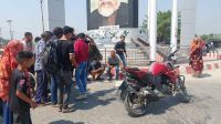 ঈদের ছুটিতে যাওয়ার পথে দুর্ঘটনায় মা-ছে‌লে নিহত