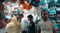 চরফ্যাশনে জমে উঠেছে ঈদবাজার