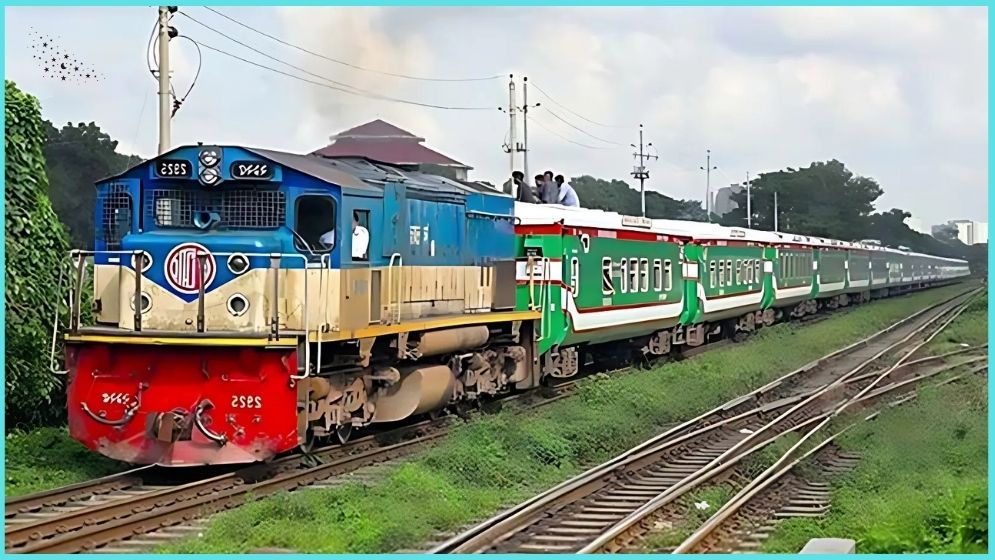 ঈদের ফিরতি ট্রেনযাত্রার শেষ দিনের টিকিট বিক্রি আজ