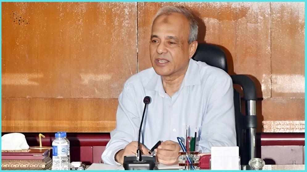 এবার রেলের টিকিট নিয়ে কালোবাজারিতে জড়ানোর সাহসও পায়নি কেউ