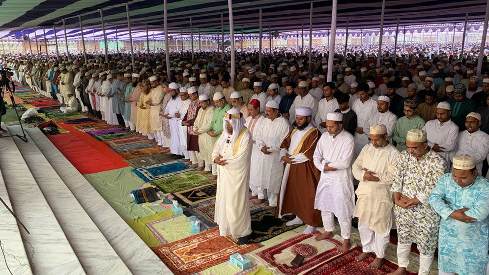 সারাদেশে ঈদুল ফিতরের জামাত অনুষ্ঠিত