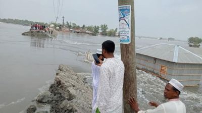 সাতক্ষীরায় বাঁধ ভে‌ঙে অন্তত ১০ গ্রাম প্লা‌বিত
