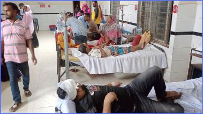 মাদ্রাসা শিক্ষক ছাত্রীকে বিয়ে করার জেরে সংঘর্ষ, আহত ২৫
