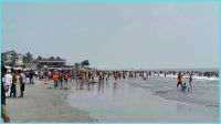 ঈদ উপলক্ষে কুয়াকাটায় পর্যটকদের ভিড়, ব্যবসায়ীদের মুখে হাসি