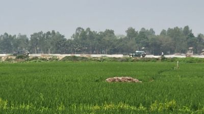 বাংলাদেশি ভেবে ভারতীয় চোরাকারবারিকে গুলি করল বিএসএফ