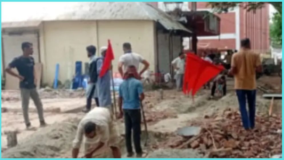 সাবেক ডিএমপি কমিশনারের দখল করা জমি ফিরে পেল মুক্তিযোদ্ধা পরিবার