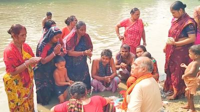 নাটোরে গঙ্গাস্নান উৎসবে পূণ্যার্থীদের ঢল