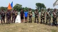 মহেশপুর সীমান্তে ২ বাংলাদেশিকে ফেরত দিল বিএসএফ