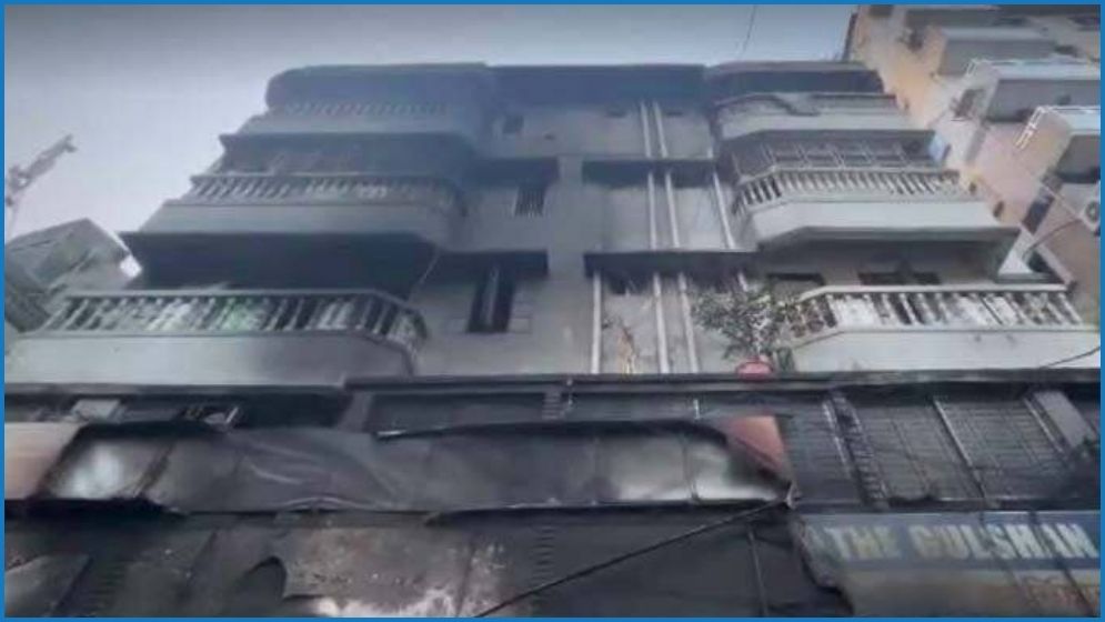 বংশালে অগ্নিকাণ্ডে নিহত ১