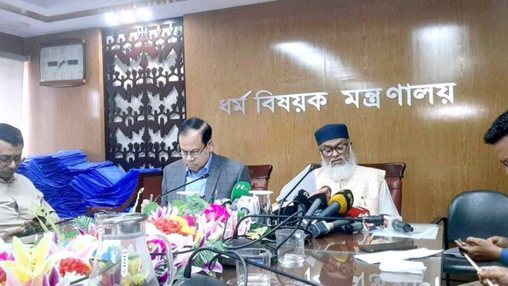 ২৯ এপ্রিল থেকে হজের ফ্লাইট শুরু