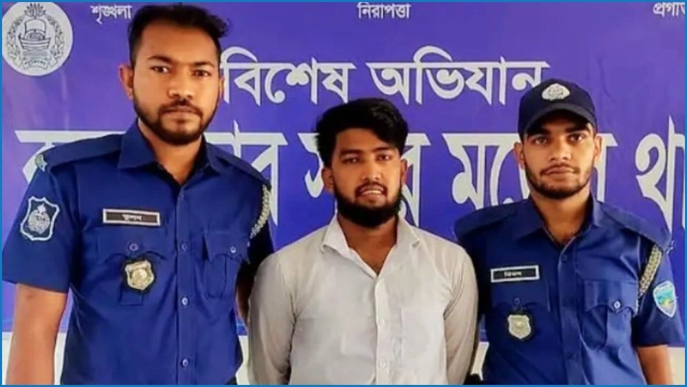 কক্সবাজারে রেস্তোরাঁয় ভাঙচুর, গ্রেপ্তার ১