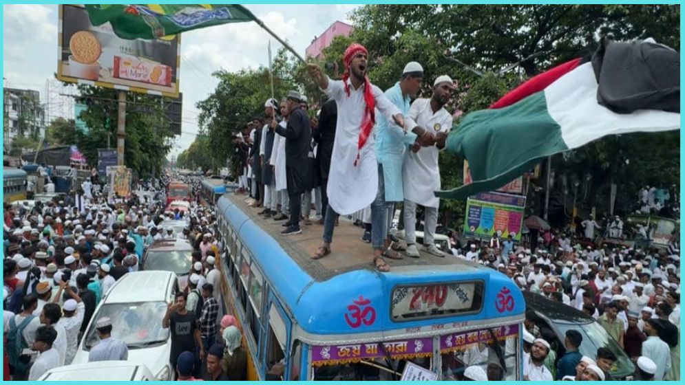 জমিয়তের ওয়াকফ বিলের প্রতিবাদে অচল কলকাতা