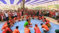 বৈসুর আনন্দে পাহাড়জুড়ে নাচ-গানে মুখর ত্রিপুরা জনগোষ্ঠী