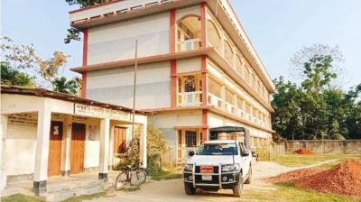 কেন্দ্রে উপস্থিত ২৭ পরীক্ষার্থী, হাজিরায় স্বাক্ষর ৩০ জনের