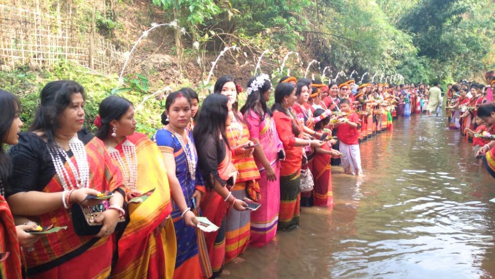নতুন বছর বরণে ত্রিপুরা-মারমাদের উৎসব শুরু