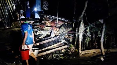 বাউফলে অগ্নিকাণ্ডে কৃষকের বসতঘর পুড়ে ছাই, ক্ষতি ১৫ লাখ টাকা