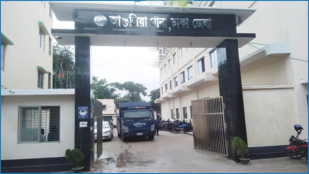 ট্রাকের চাকা বিস্ফোরণে নারী শ্রমিকের মৃত্যু