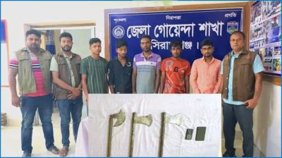 সিরাজগঞ্জে ব্যাটারি কারখানায় ডাকাতি, অস্ত্রসহ গ্রেপ্তার ৫